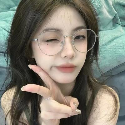 女帝当累了开个小号养崽