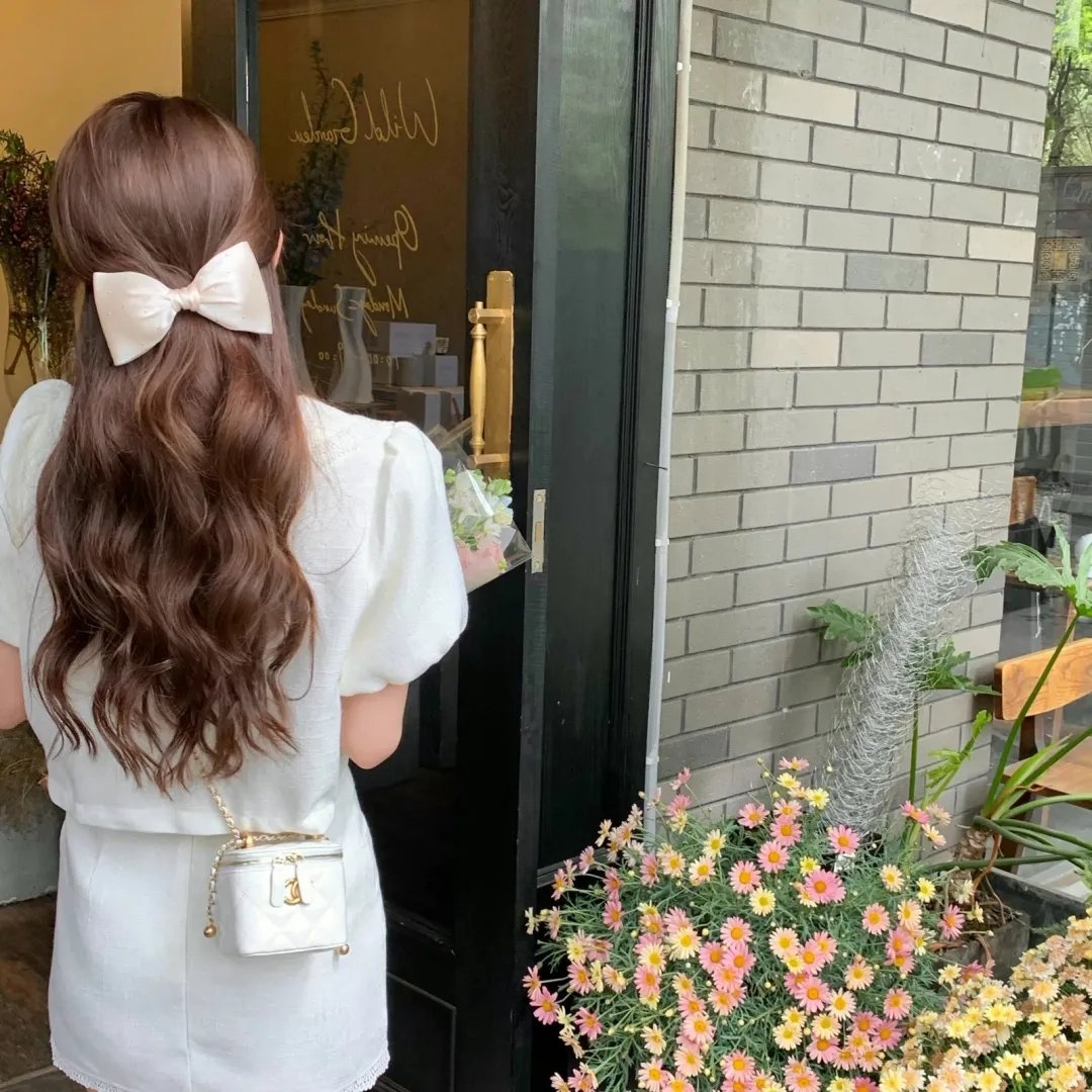 两个独立包装的女人